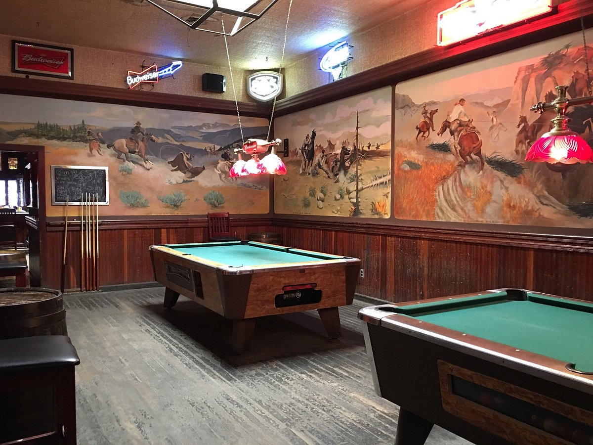 Old Cayucos Tavern & Card Room